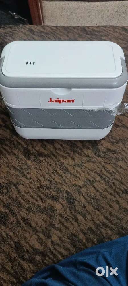 Electric tiffin box