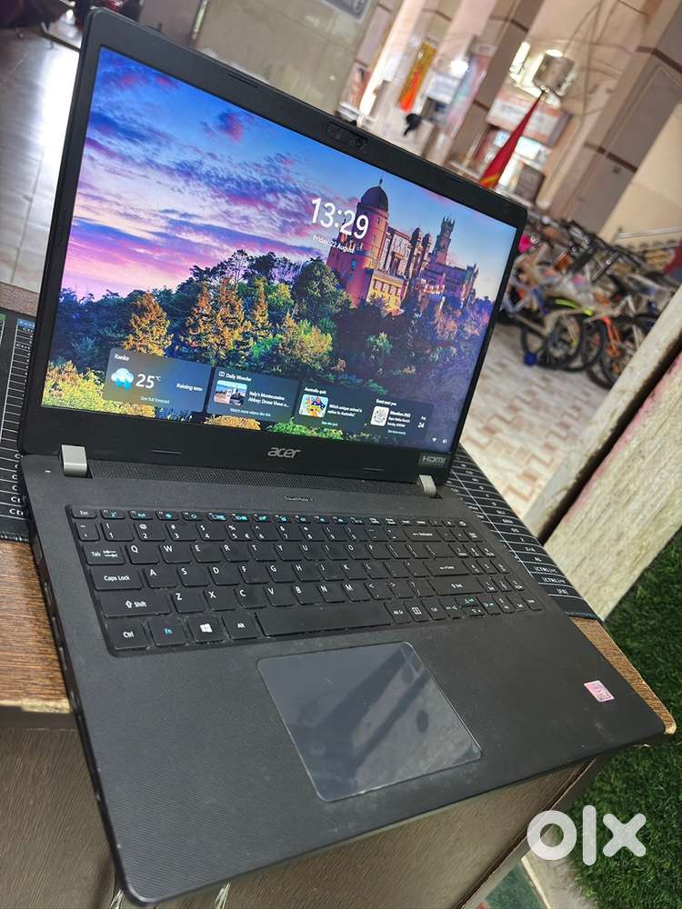 Core i5 11th Gen Laptop 15.6 inc 12gb Ram 256gb ssd like new, warranty