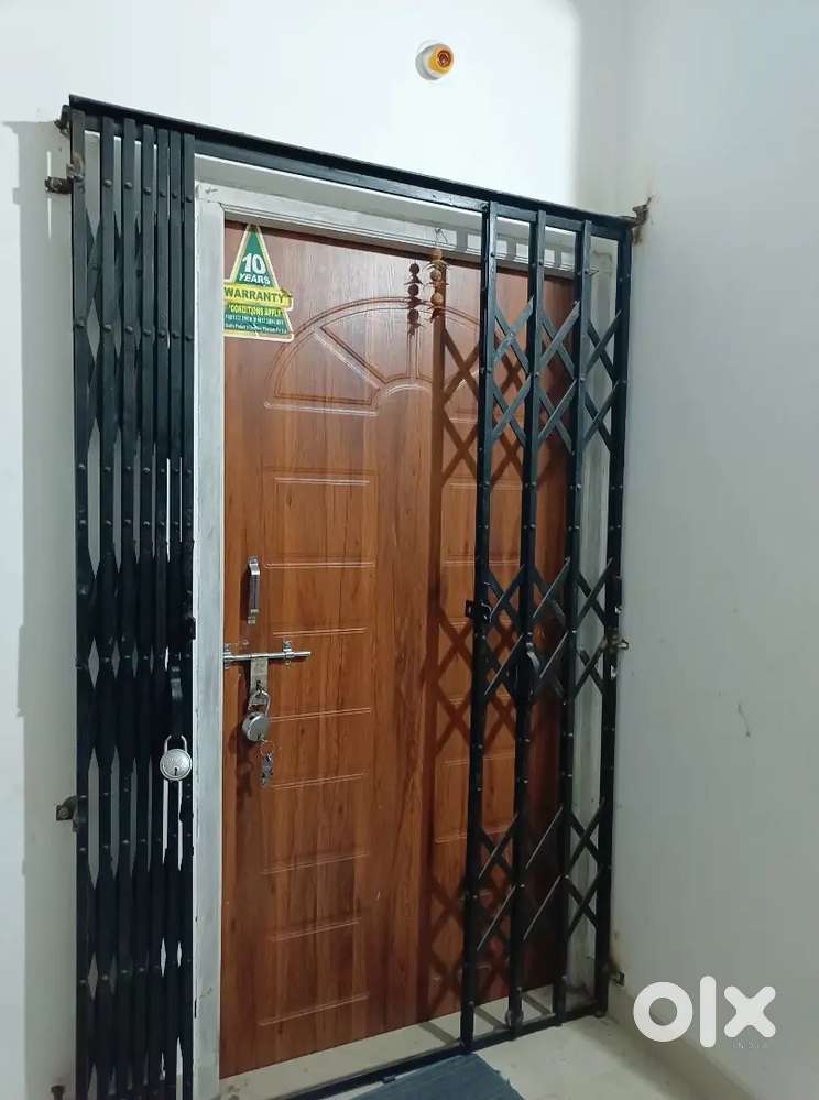 NearBagmore,(ATM,HOSPITAL,SCHOOL,SUPERmrkt,RESTAURANT,BANK, Available)