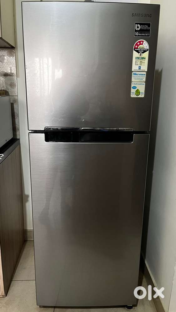 Refrigerator 253L Double Door - Samsung for sale