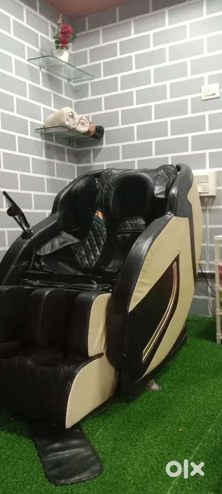 Massage machine