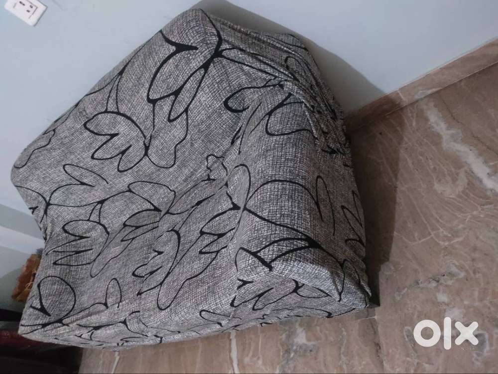 2 seater sofa, bought 1.5 years back