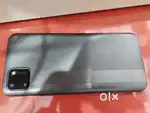 Bs glash crack h or koi dikkat nhi hai phone acha chalta hai