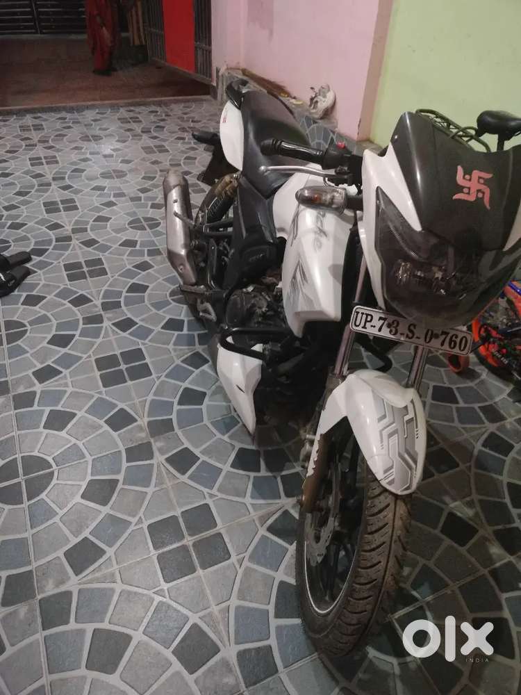 Bike Apache RTR 180