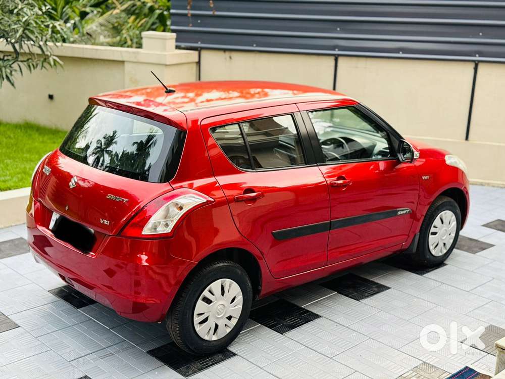 Maruti Suzuki Swift VXI, 2015, Petrol