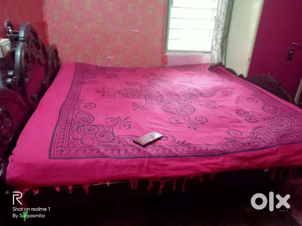 1 double bed, 1 single bed, 1 Godrej almirah