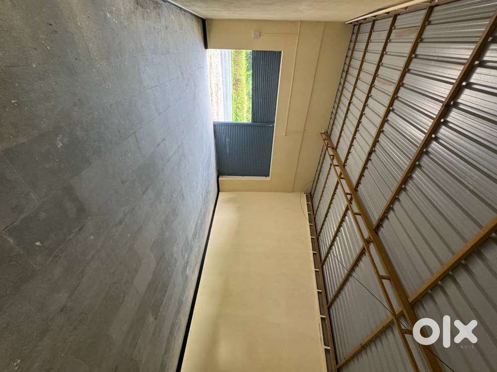 SHOP/GODOWN SPACE FOR RENT WITH PARKING