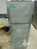 I'd67 samsung 280 ltr 5 star fridge with inbuilt stabilizer