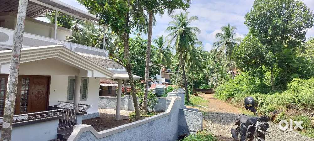 8.5cent/1600sqft house for sale