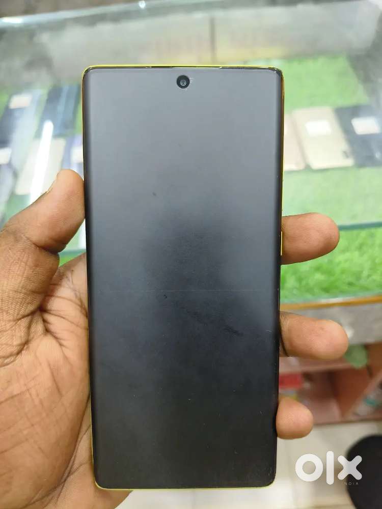 Moto g85 8/128 4 months use