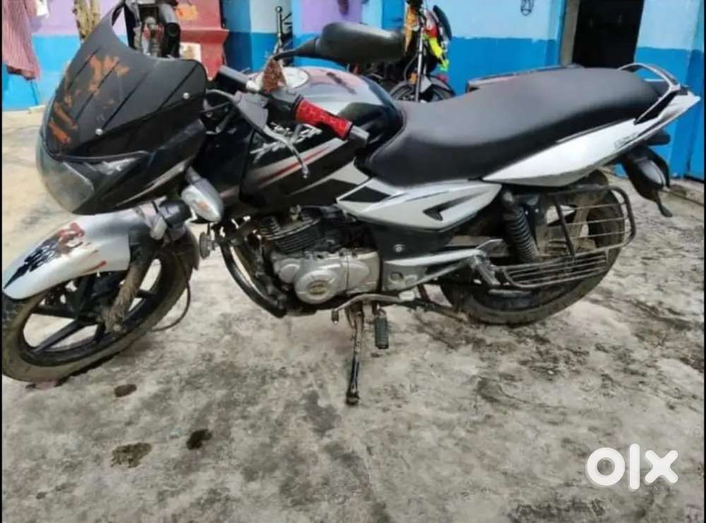 New Bajaj Pulsar BS4*