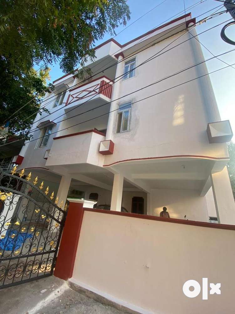 Beautiful prime location semi commercial building.Nearby A S Rao nagar