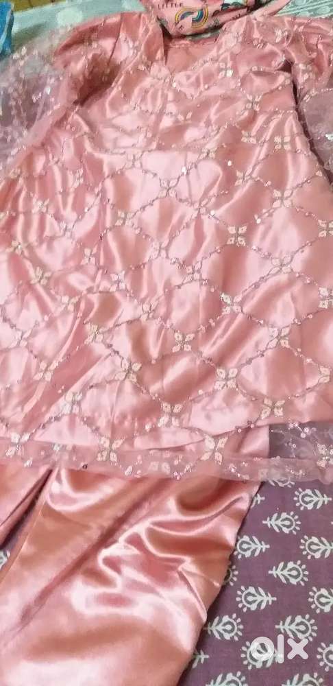 New stitching bilkul untouched pink net short kurti and long pant