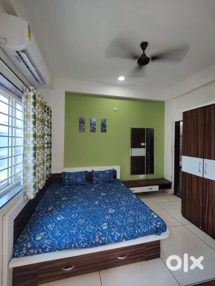 Independent 1bhk fully furnished flat for rent near Bombay hospital