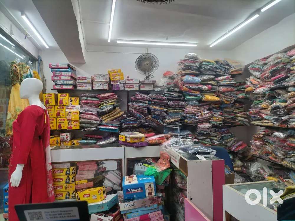 2 Sales girl need for dress shop
