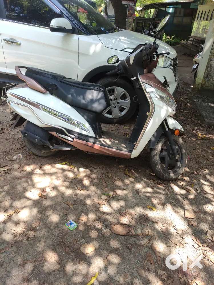 Well maintained singke owned Activa Premium