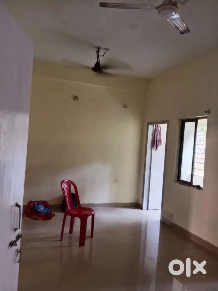 Ready to move road side 2 Bhk  flat dispur wireless