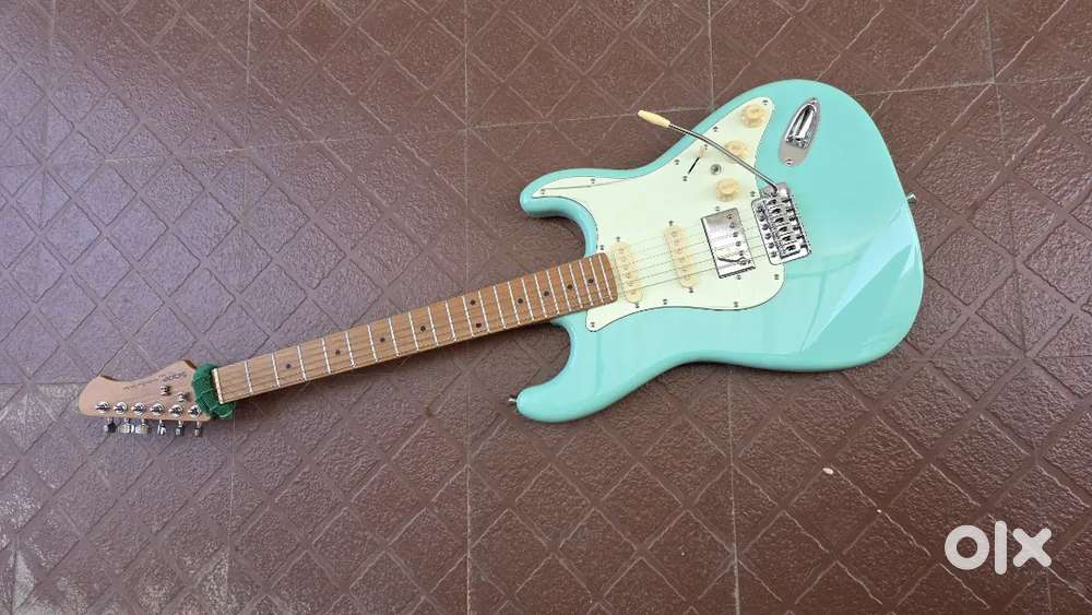 Electric guitar SQOE SEST600
