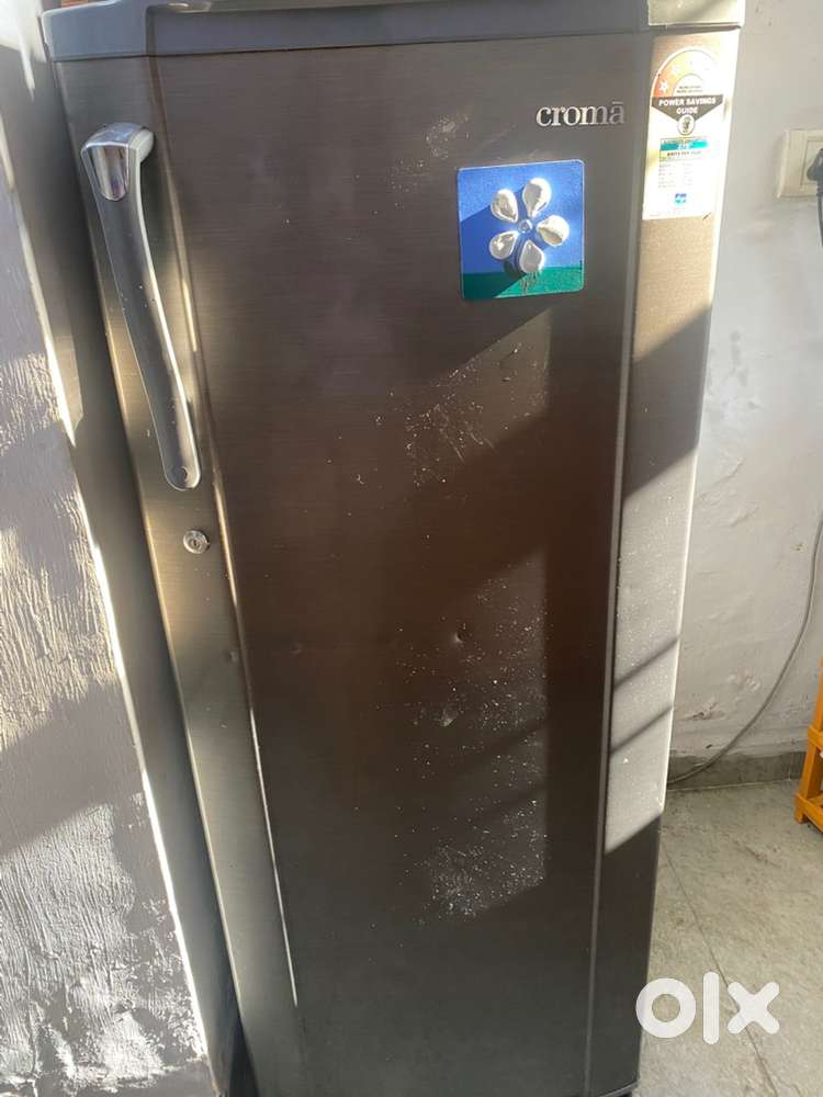 Croma 225 L Single Door Refrigerator