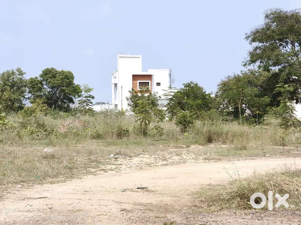 Villankuchi 5.5 sent north west corner ddp site for sale