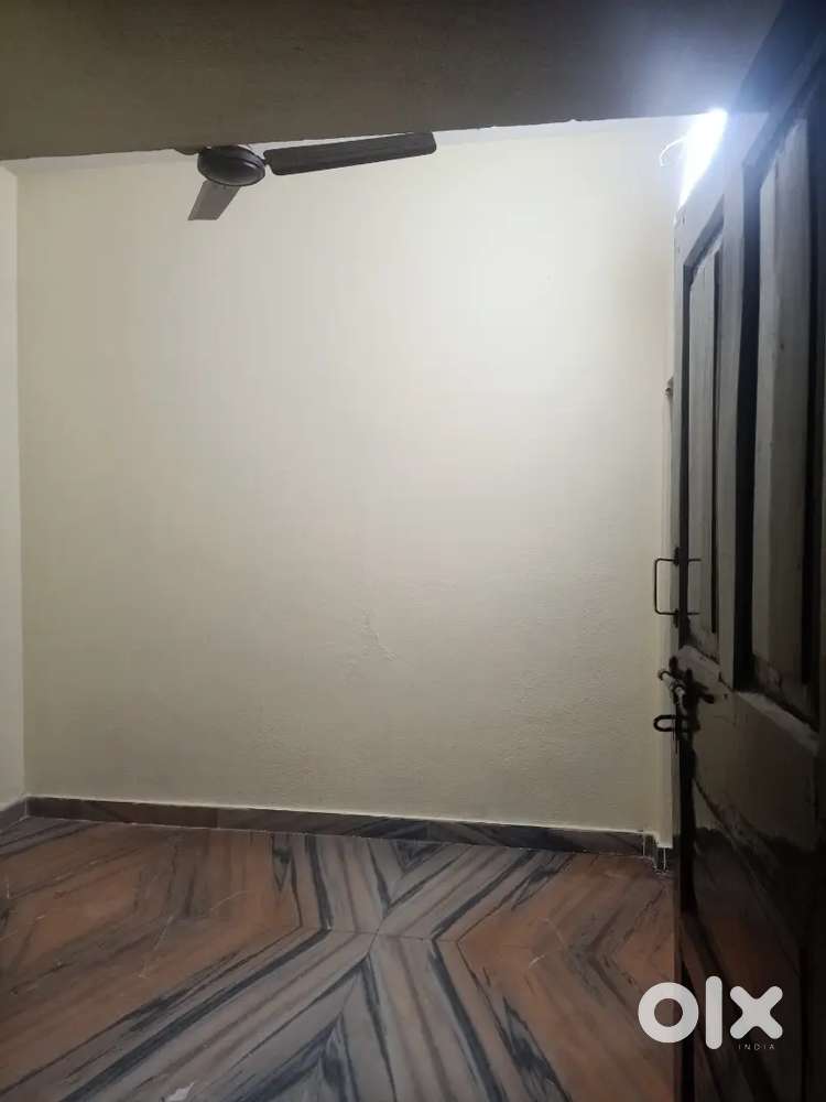 Allow bachelor and family