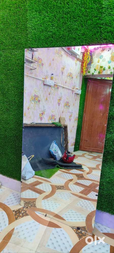 I want to sell mirror with frame