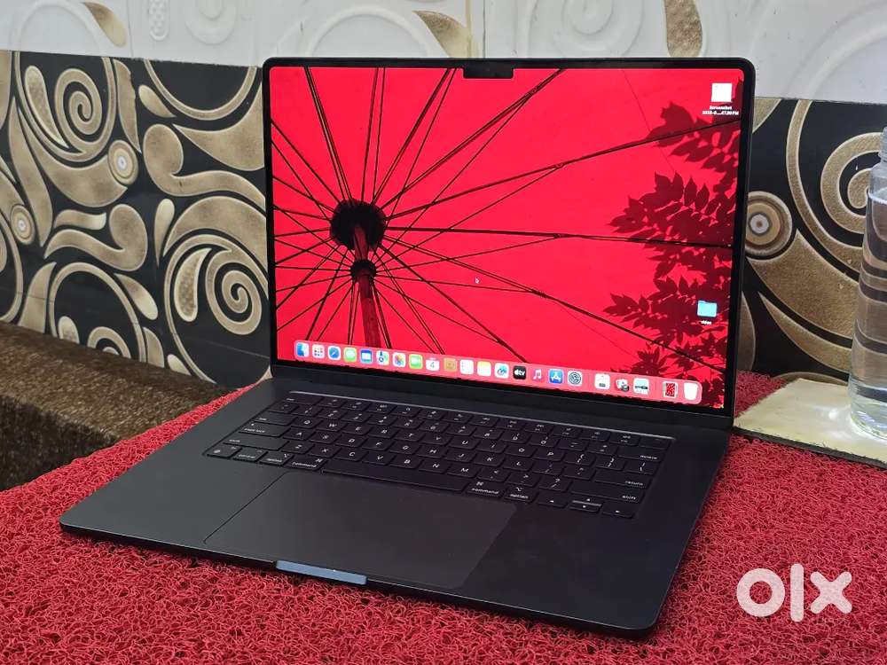 M2 15inch Macbook Air 8gb 256gb SSD Notch 3K Display 98% Health
