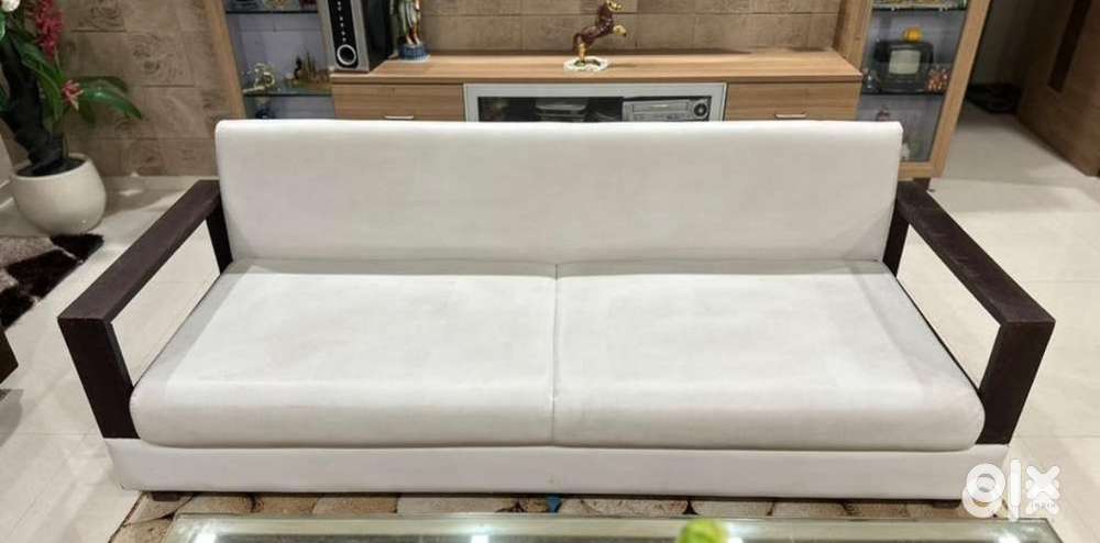 3+2 seater regsin sofa