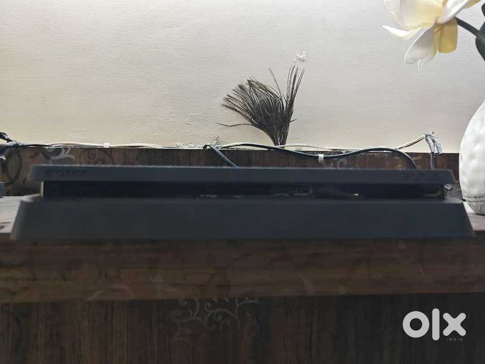 Sony ps4 500 GB selling