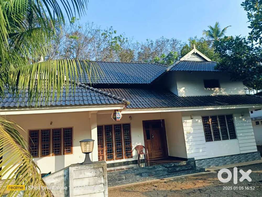 Valakom near 2 bhk. Home