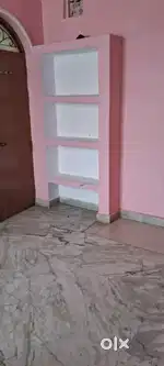 2 room family flat for rent near Burlington and 2 rooms for girls