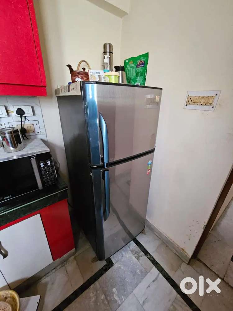 Godrej eon fridge 265ltr