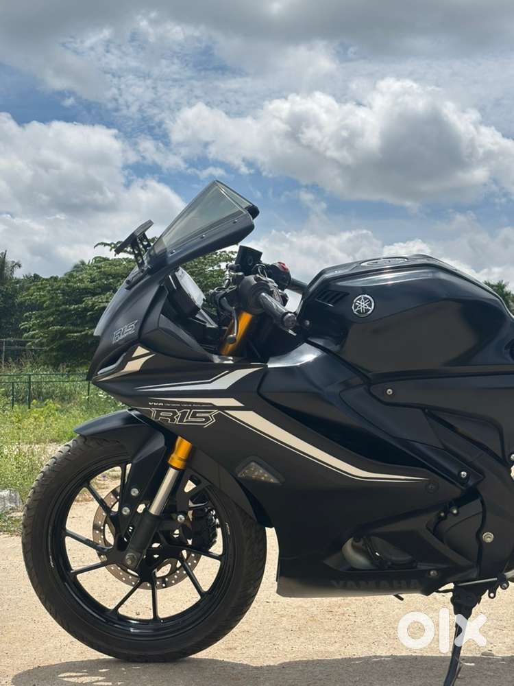Yamaha R15