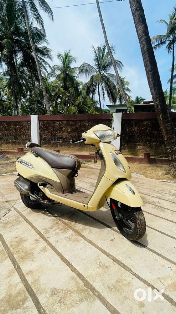 very good condition, first owner, no replacement