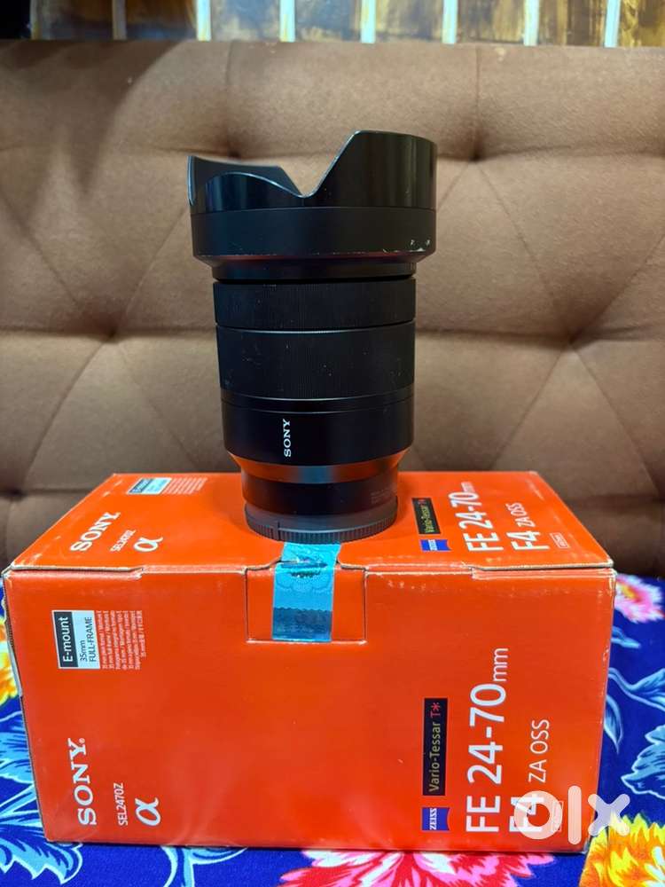 Sony 24 - 70  : F4 Lens   Great Condition  No Damge