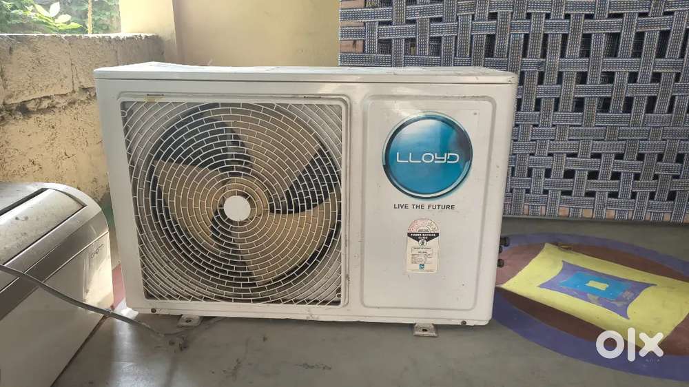 Lloyd AC 3star 2011 model and cooler