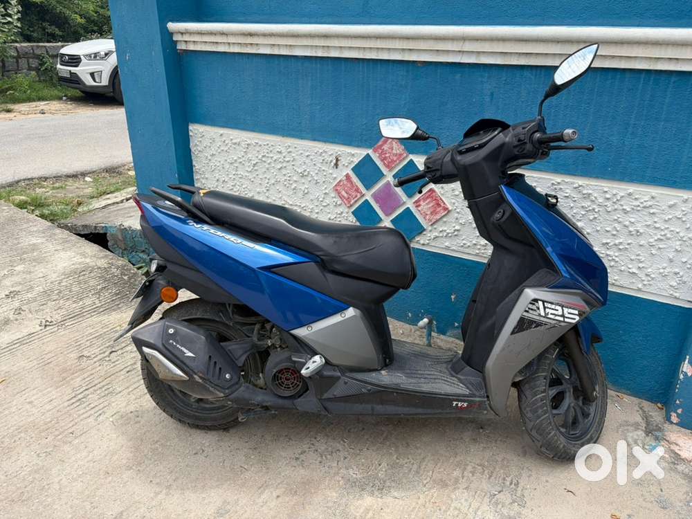 Tvs ntroq blue colour