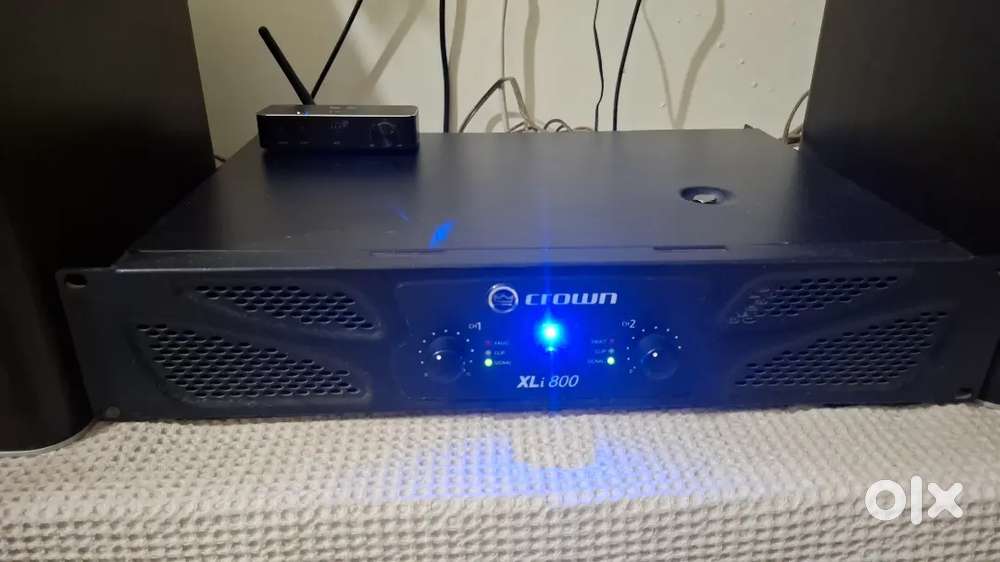 Crown XLi800 Stereo PA Power Amplifier