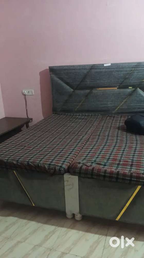 1rk (sharing kitchen) for rent in guru amardas avenue