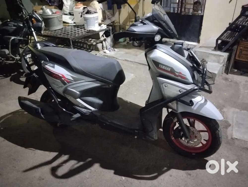 Yamaha ray z r haybrid street raliy modal 2025 haiybirt avg 60 k.mh