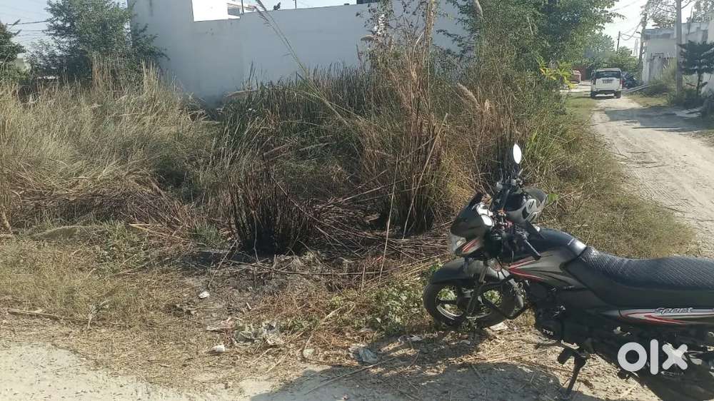 Cornor Plot at Heritage City Near Vision Valley