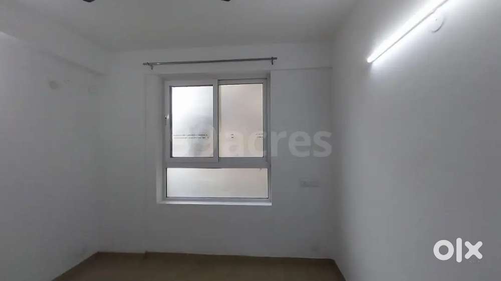 3bhk semi furnished with lift Gated society