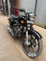 Royal Enfield Classic 350 Pure Black