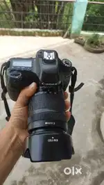canon 80d camera with 18-135lens and three batteries fix price