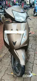 Single used low km done only showroom condition 125 classic