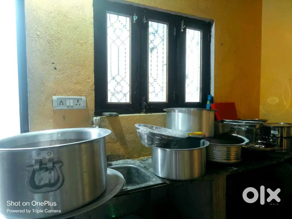 Kitchen items rice bowls scash counter