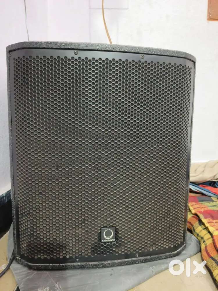 Turbosound IP15B 1000watt 15inch powered subwoofer with single speaker