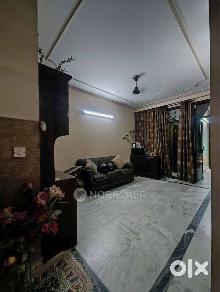 Duplex in Main Market Rajouri Garden
