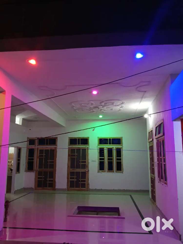 2 BHK room . only family allowed