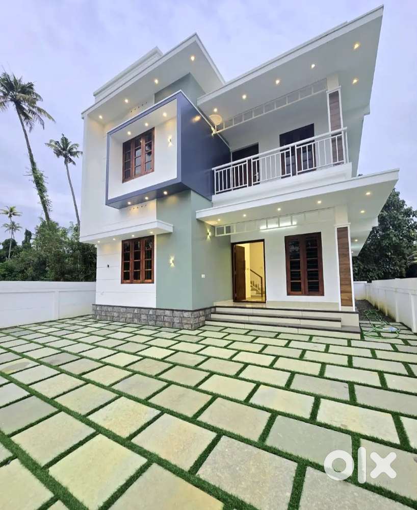 4 CENT 1350 SQFT 3BED ROOMS NEWLY IN VARAPUZHA NEAR THATHAPALLY